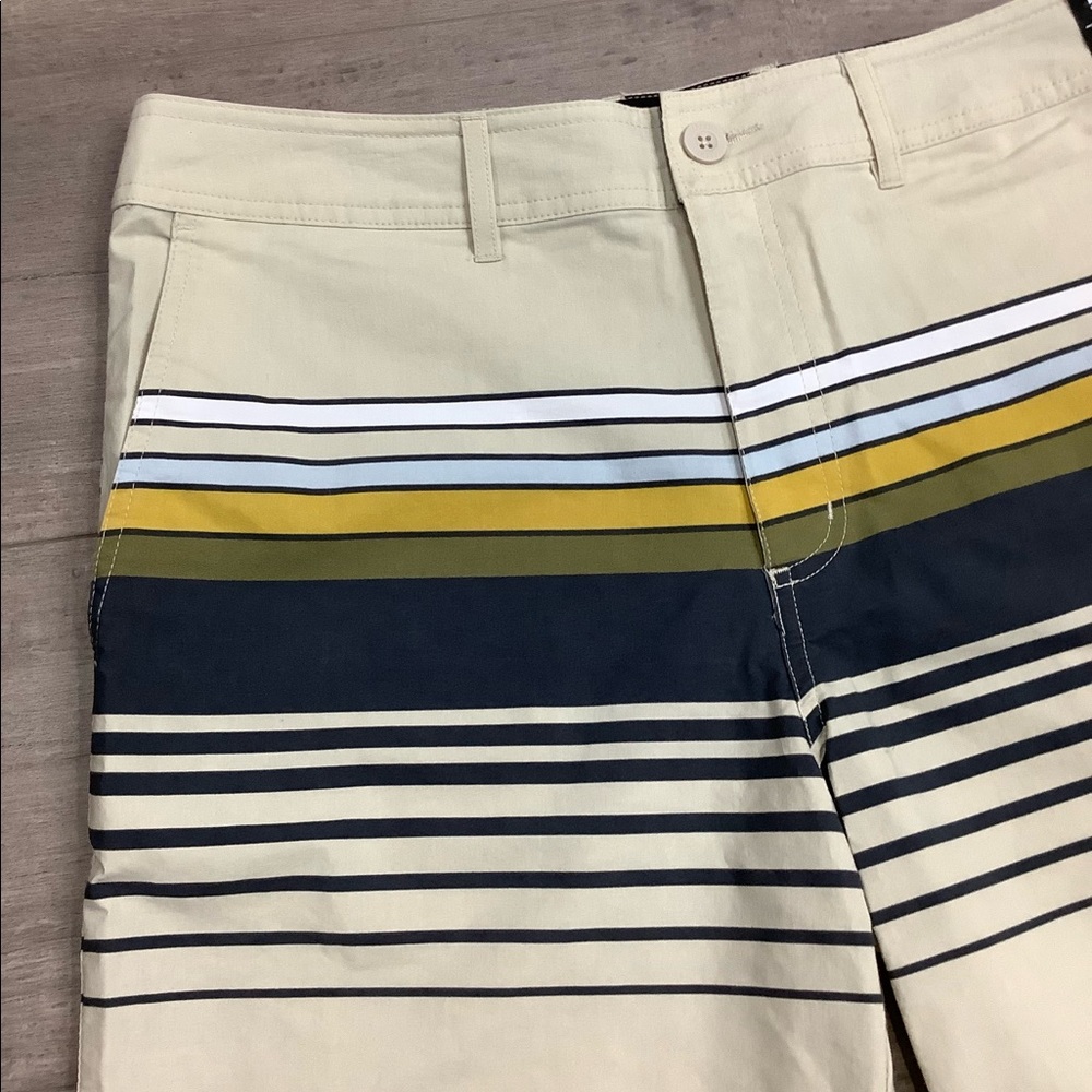 Men's Valor 33 Medium Swim Shorts Trunks Hybrid Stripes Khaki Stripes Stretch - Picture 5 of 7